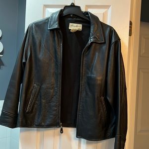 COPY - VINTAGE EDDIE BAUER REAL LEATHER BOMBER! Sleeve length 20”